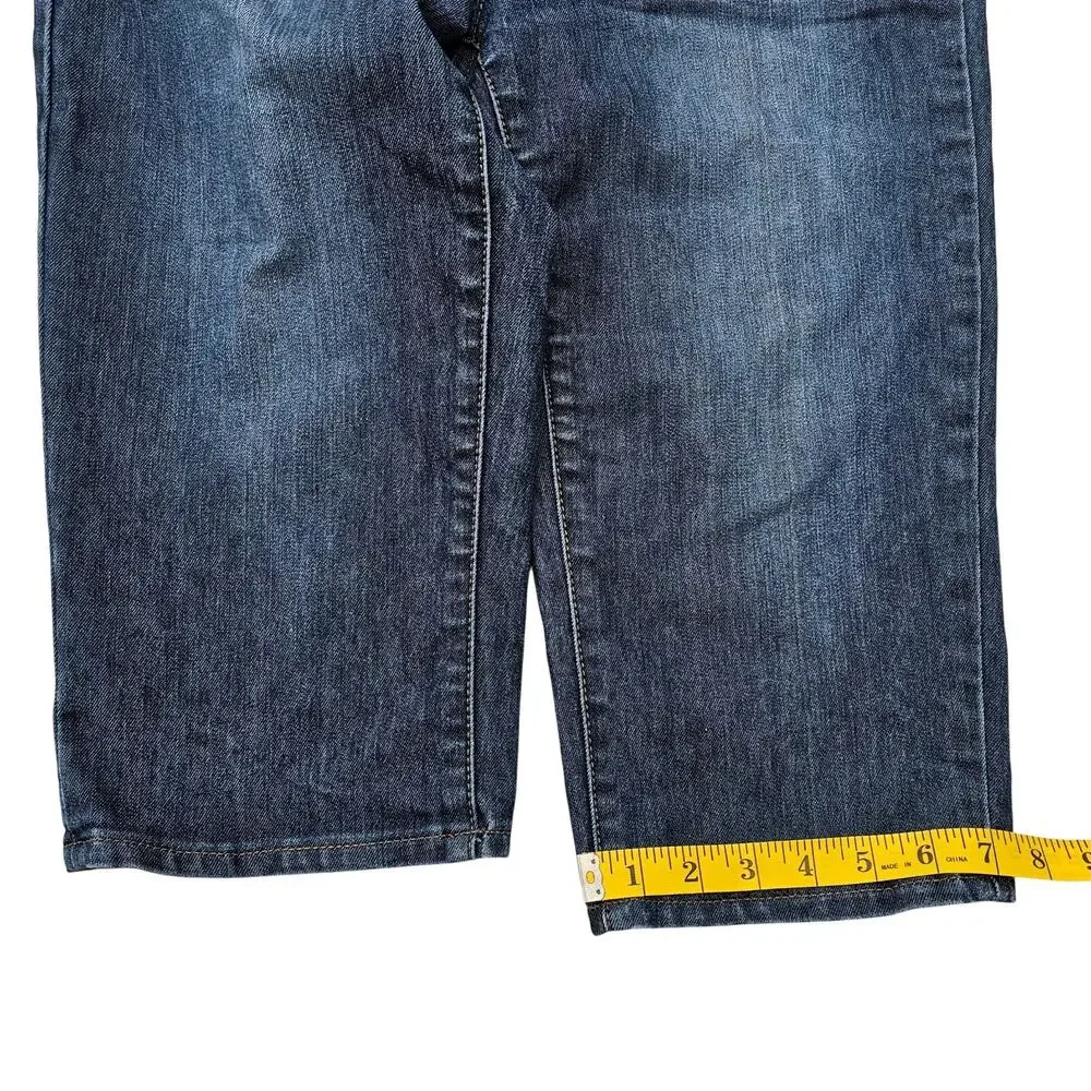 Denim Shorts DKNY Size 6 Dark Wash Stretch Bermuda Short Donna Karan New York - Picture 6 of 7